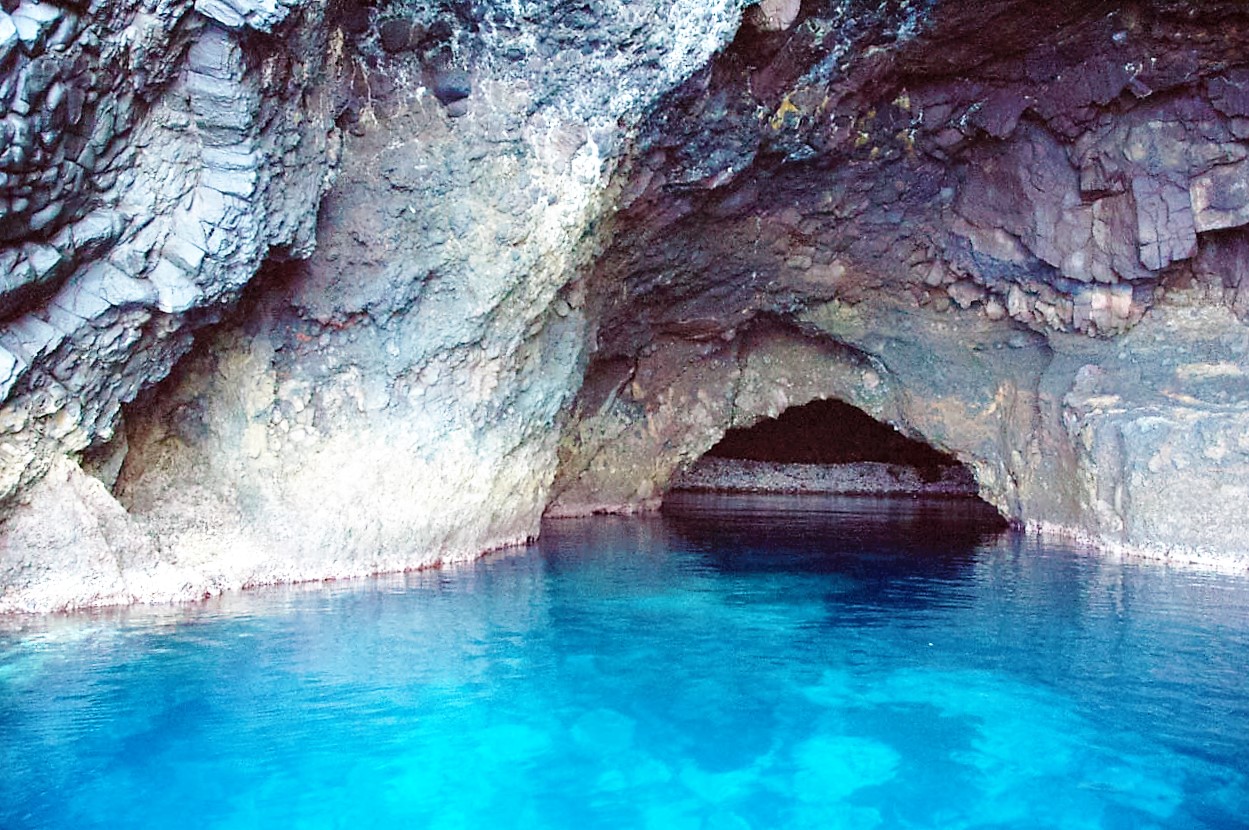 Grotta Lipari Isole Eolie