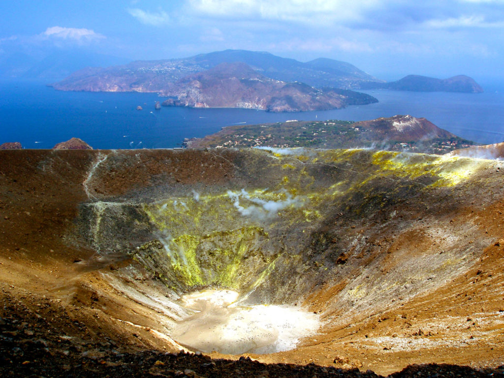 Cratere dell'isola Vulcano delle Isole Eolie